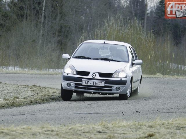 Фото Renault Symbol I Рестайлинг 2 #3