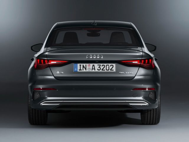 Фото Audi A3 IV (8Y) #5