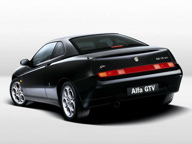 Фото Alfa Romeo GTV #3