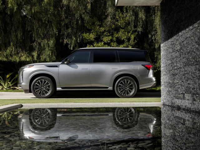 Фото Infiniti QX80 II #2