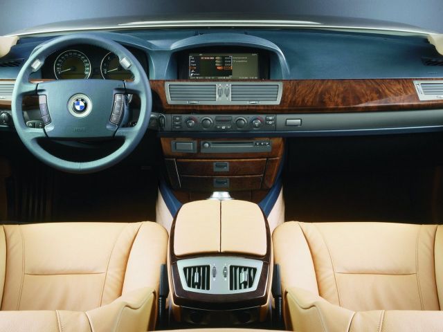 Фото BMW 7 Series IV (E65/E66) #9
