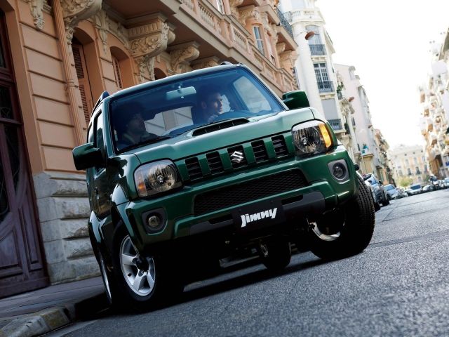 Фото Suzuki Jimny III Restyling 2 #3