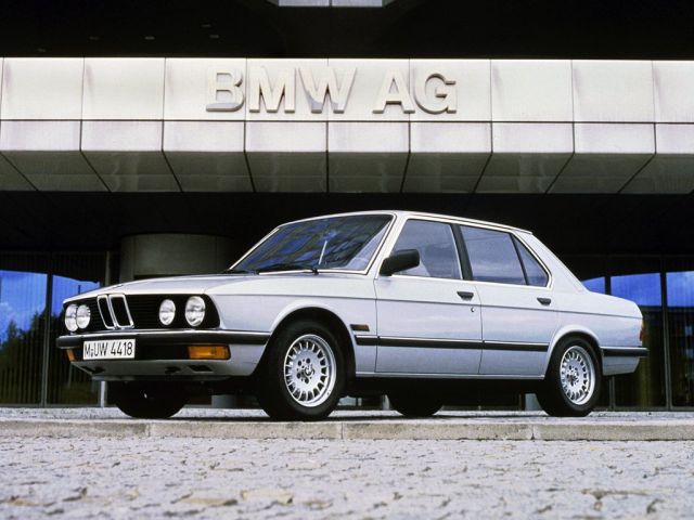 Фото BMW 5 Series II (E28) #1