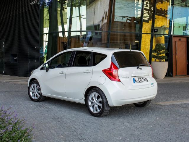 Фото Nissan Note II #6