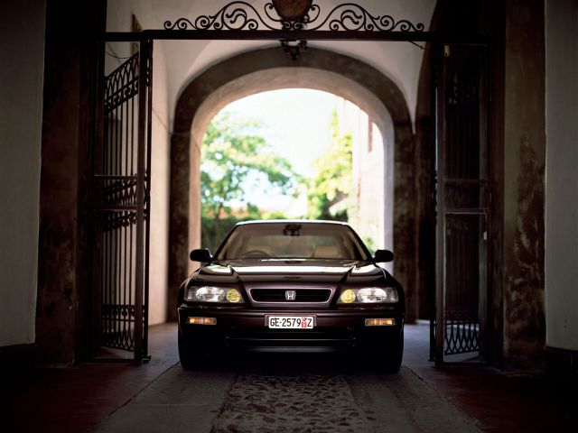 Фото Honda Legend II #3