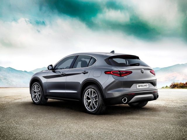 Фото Alfa Romeo Stelvio #9