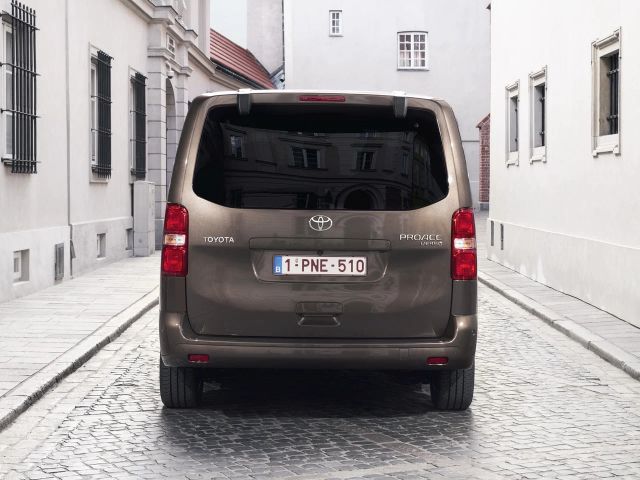 Фото Toyota ProAce II #3