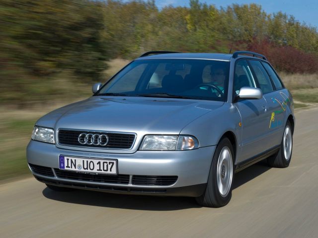 Фото Audi A4 I (B5) #1