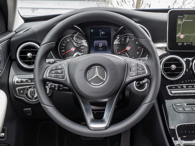 Фото Mercedes-Benz C-Класс IV (W205) #9