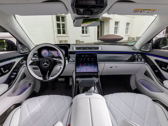 Фото Mercedes-Benz Maybach S-Класс II (Z223) #8