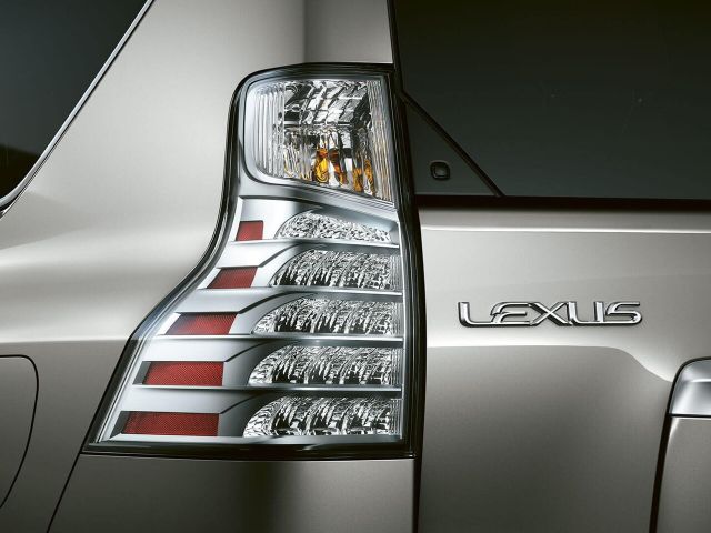 Фото Lexus GX II Restyling 2 #13