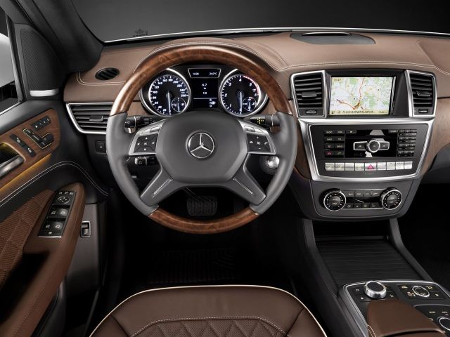 Фото Mercedes-Benz M-Класс III (W166) #8