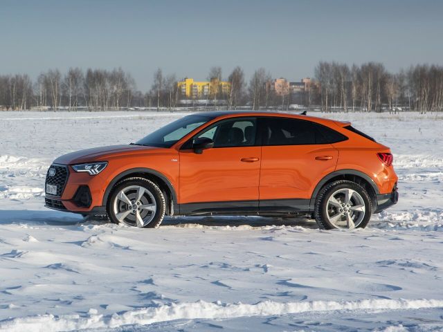 Фото Audi Q3 Sportback I (F3) #16