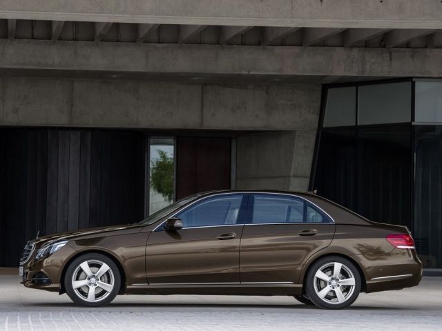 Фото Mercedes-Benz E-Класс IV (W212, S212, C207) Restyling #5