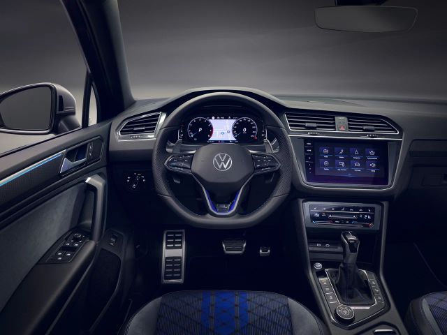 Фото Volkswagen Tiguan R #6