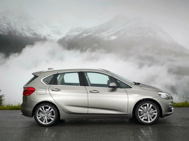 Фото BMW 2 Series Active Tourer F45 #6