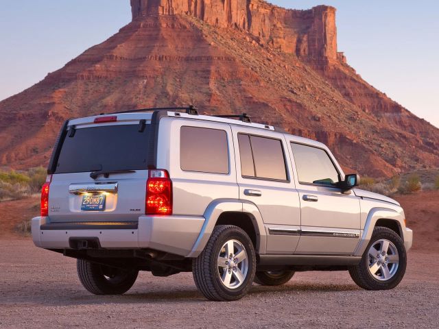 Фото Jeep Commander #2