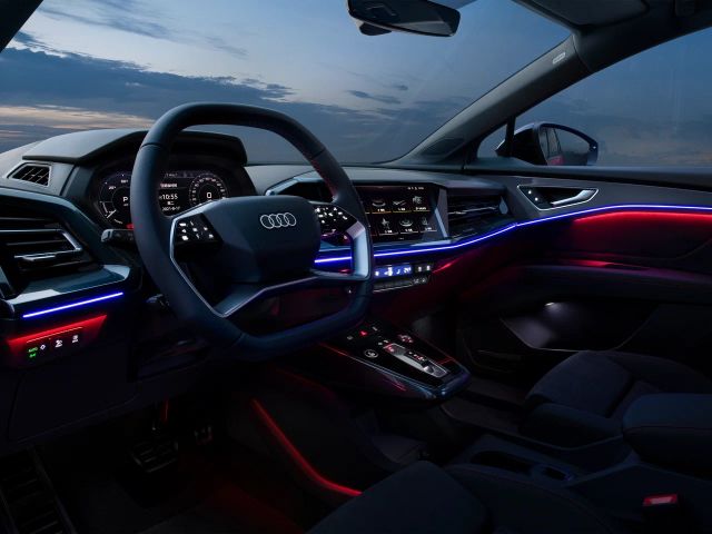 Фото Audi Q5 e-tron #4