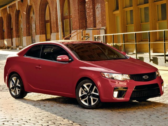 Фото Kia Forte I #1