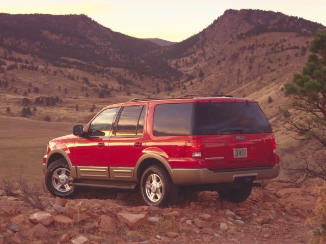 Фото Ford Expedition II #2