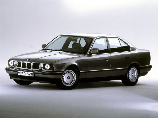 Фото BMW 5 Series III (E34) #1