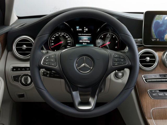 Фото Mercedes-Benz C-Класс IV (W205) #10