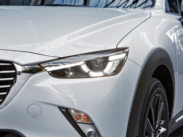 Фото Mazda CX-3 I #14