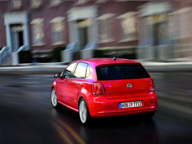 Фото Volkswagen Polo V #6