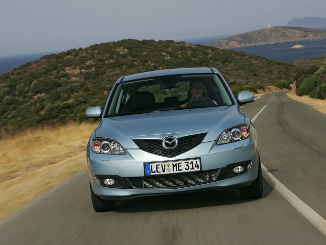 Фото Mazda 3 I (BK) Рестайлинг #3