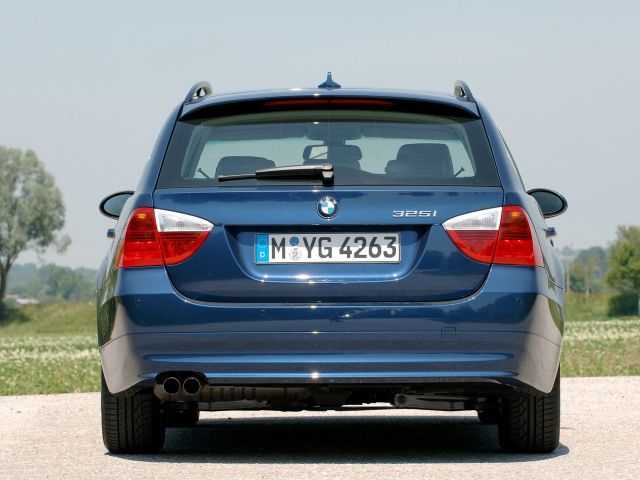 Фото BMW 3 Series V (E90/E91/E92/E93) #6