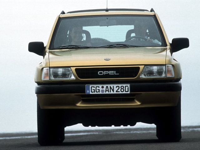 Фото Opel Frontera A #2