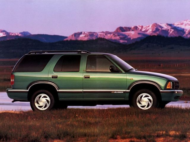 Фото Chevrolet Blazer II #2