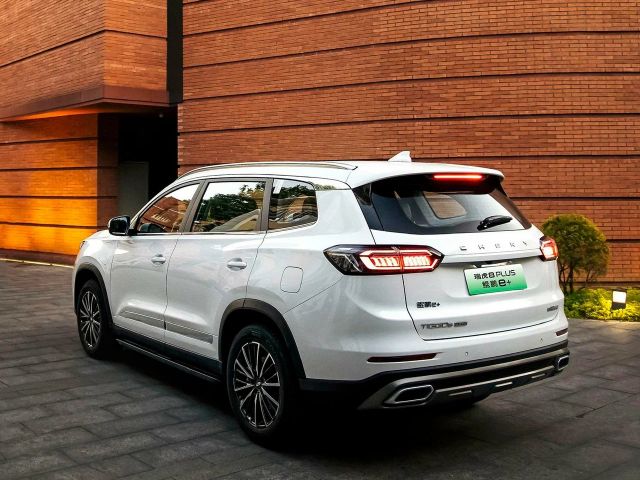 Фото Chery Tiggo 8 Pro e+ #2