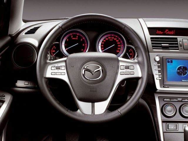 Фото Mazda 6 II (GH) #10