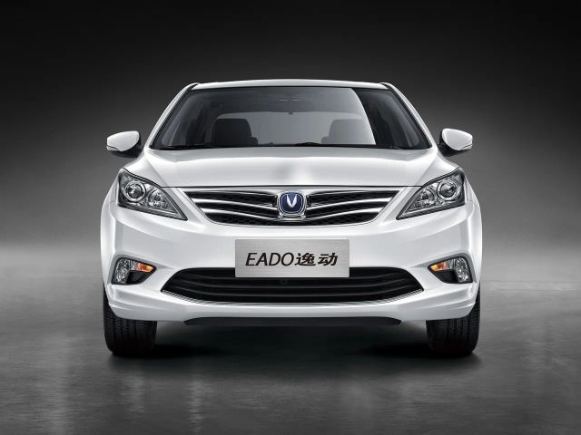 Фото Changan Eado #3