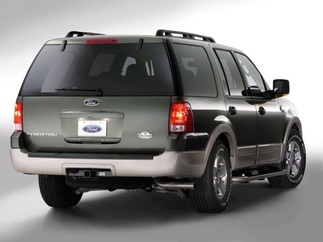 Фото Ford Expedition II #5