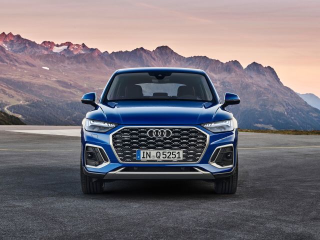 Фото Audi Q5 Sportback I (FY) #3