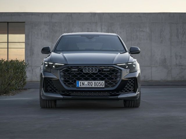 Фото Audi RS Q8 I Рестайлинг #3