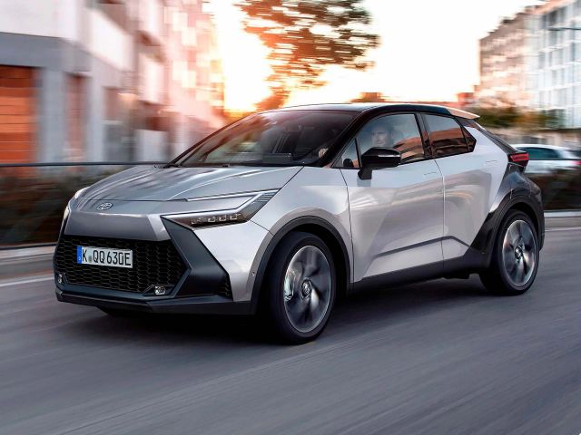 Фото Toyota C-HR II #1