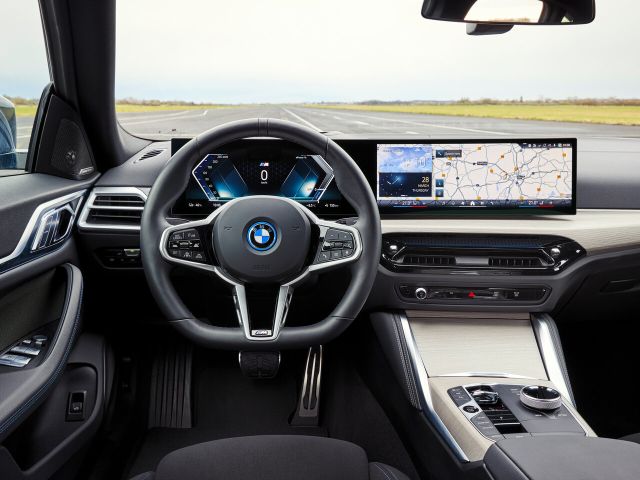 Фото BMW i4 G26 Рестайлинг #8