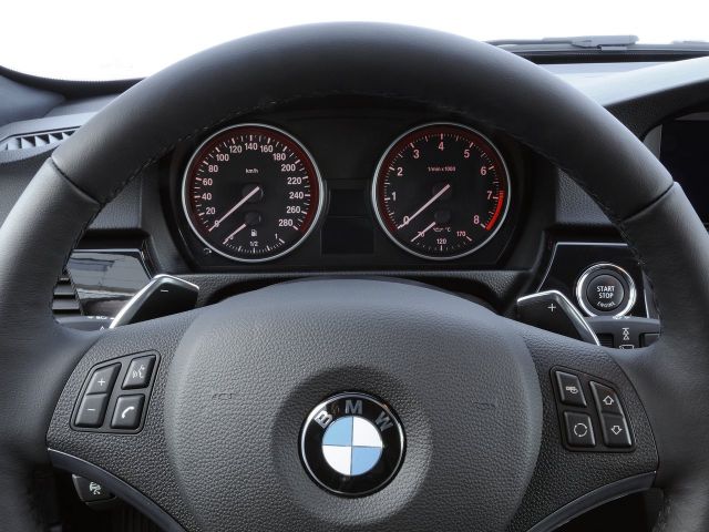 Фото BMW 3 серия V (E90/E91/E92/E93) Рестайлинг #12