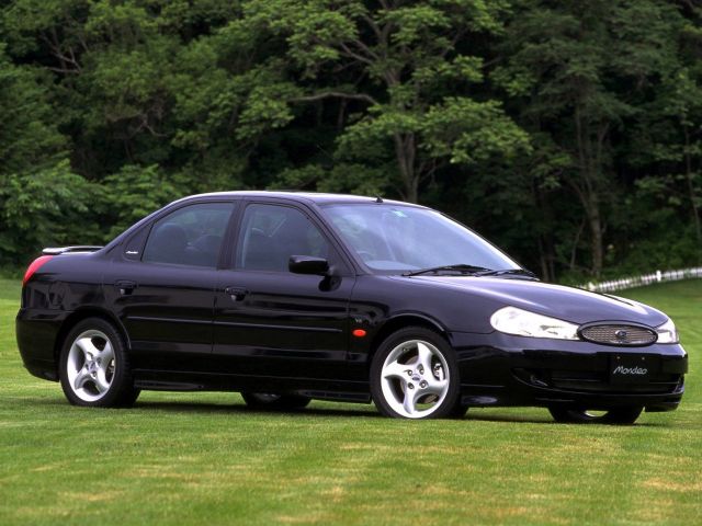 Фото Ford Mondeo II #1