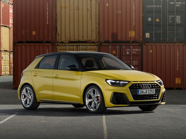 Фото Audi A1 II (GB) #1