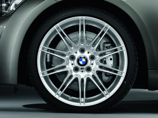 Фото BMW 3 Series V (E90/E91/E92/E93) #6