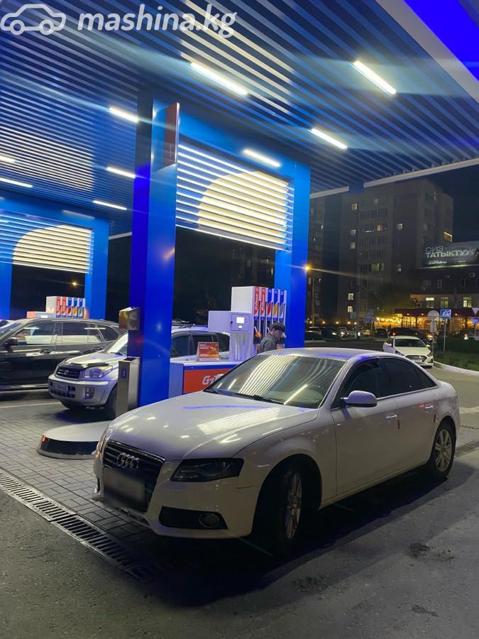 Audi A4 IV (B8)