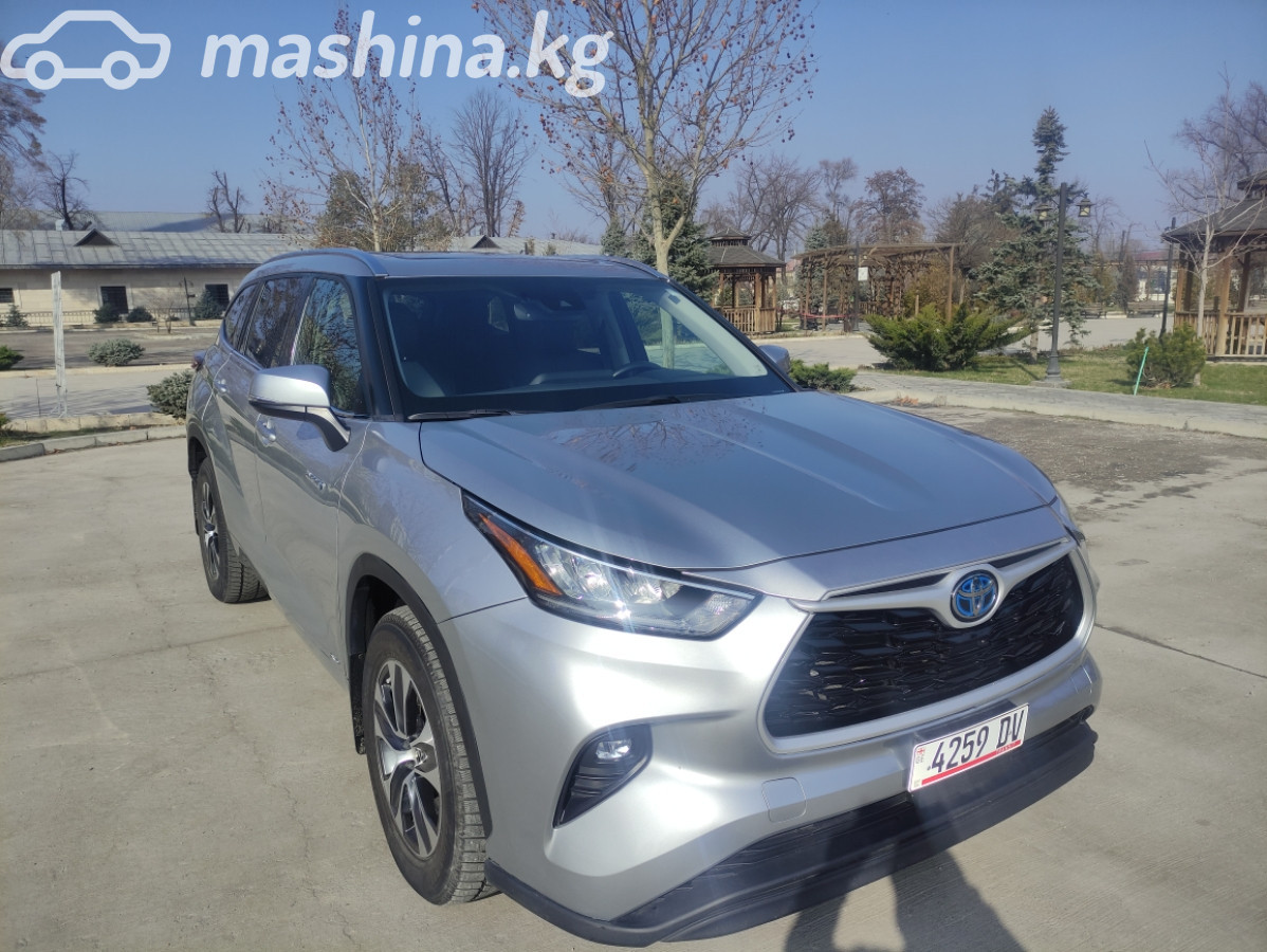 Toyota Highlander IV (U70)
