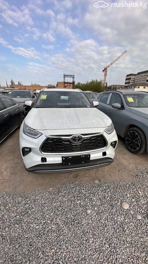 Toyota Highlander IV (U70)