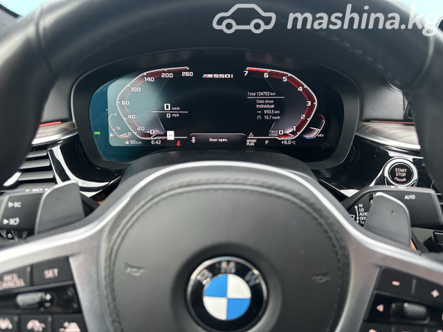 BMW 5 серии VII (G30/G31) M550i xDrive 4.4 AT 4WD — фото 11