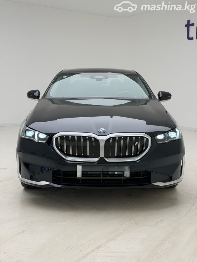 BMW i5