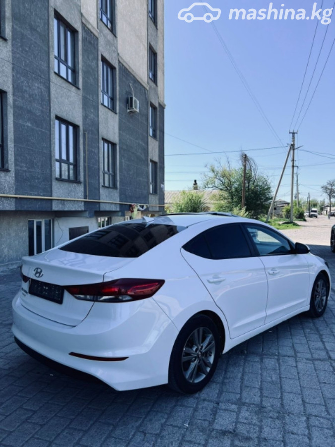 Hyundai Elantra VI (AD)
